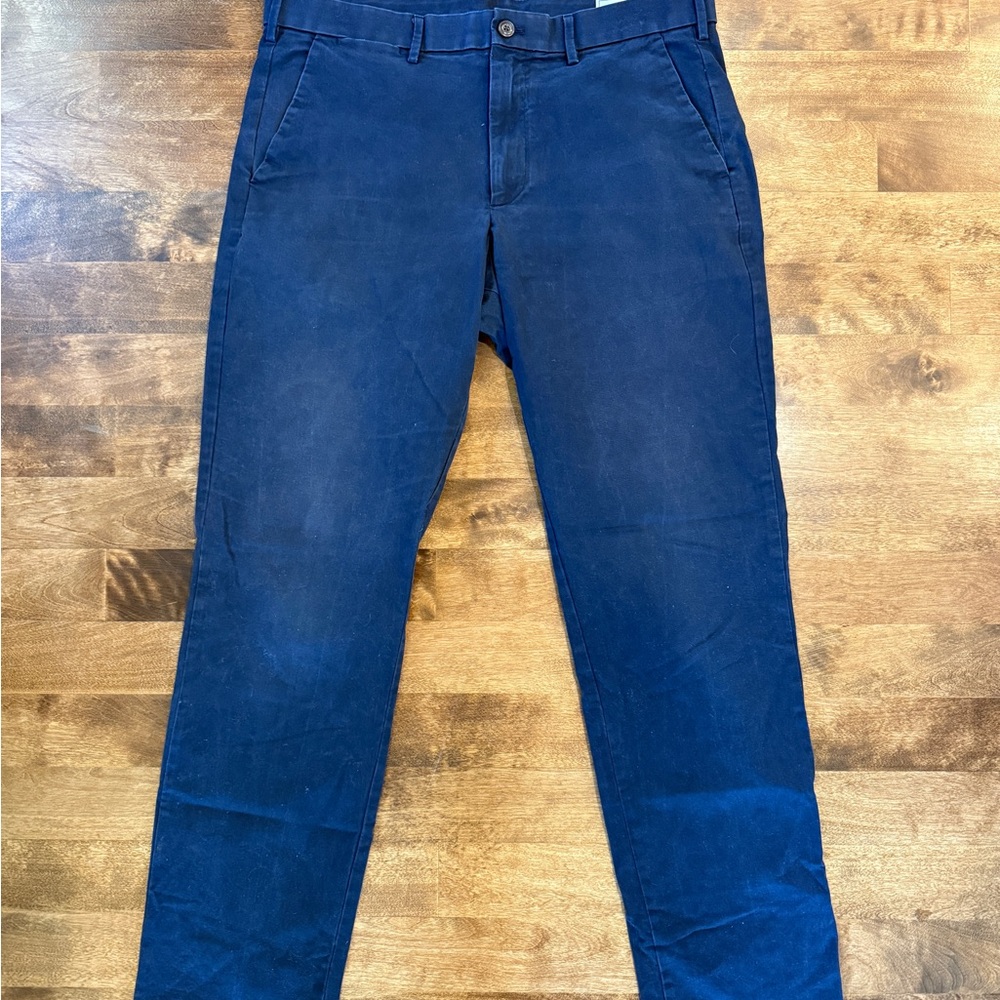 GAP Men's Deep Blue Straight Leg Pant